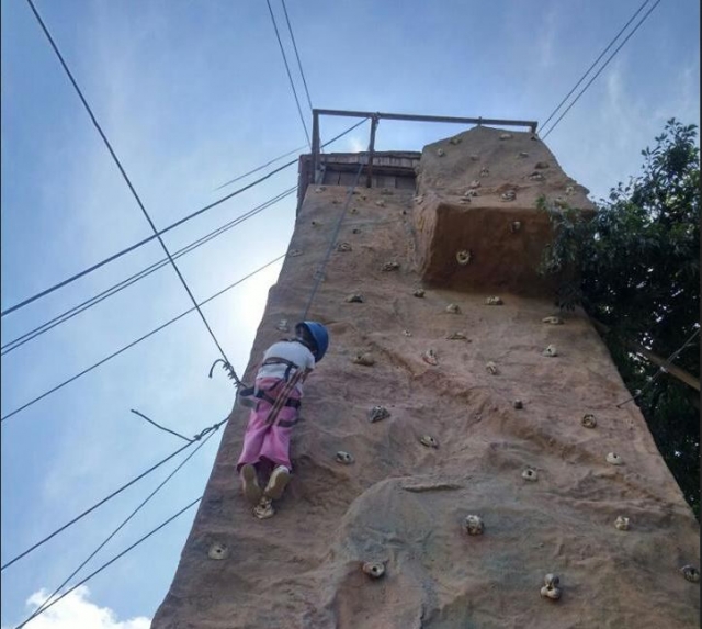  brave little girl 